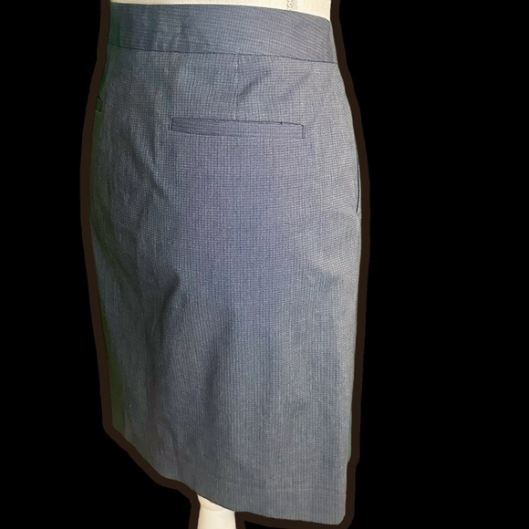 Theory Vintage ‘Lilous/Infinite’ Gray Micro Striped Pocketed Pencil Skirt Size 4 - Picture 4 of 14